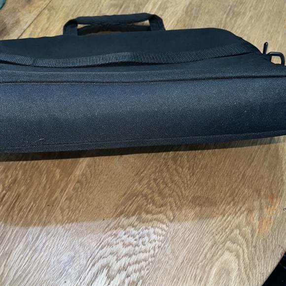 Amazon Basics Computer Case - Picture 9 of 9